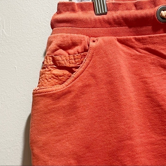 GREY STATE Women’s JEAN SKIRT Star Appliqués French Terry Pull On True Red Sz 4 - Picture 4 of 11